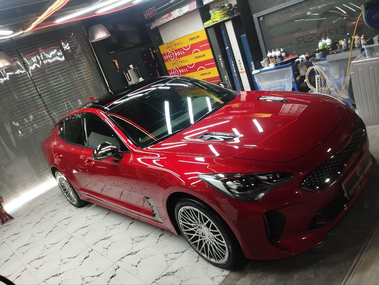 Kia Stinger — полировка кузова и нанесение керамики
